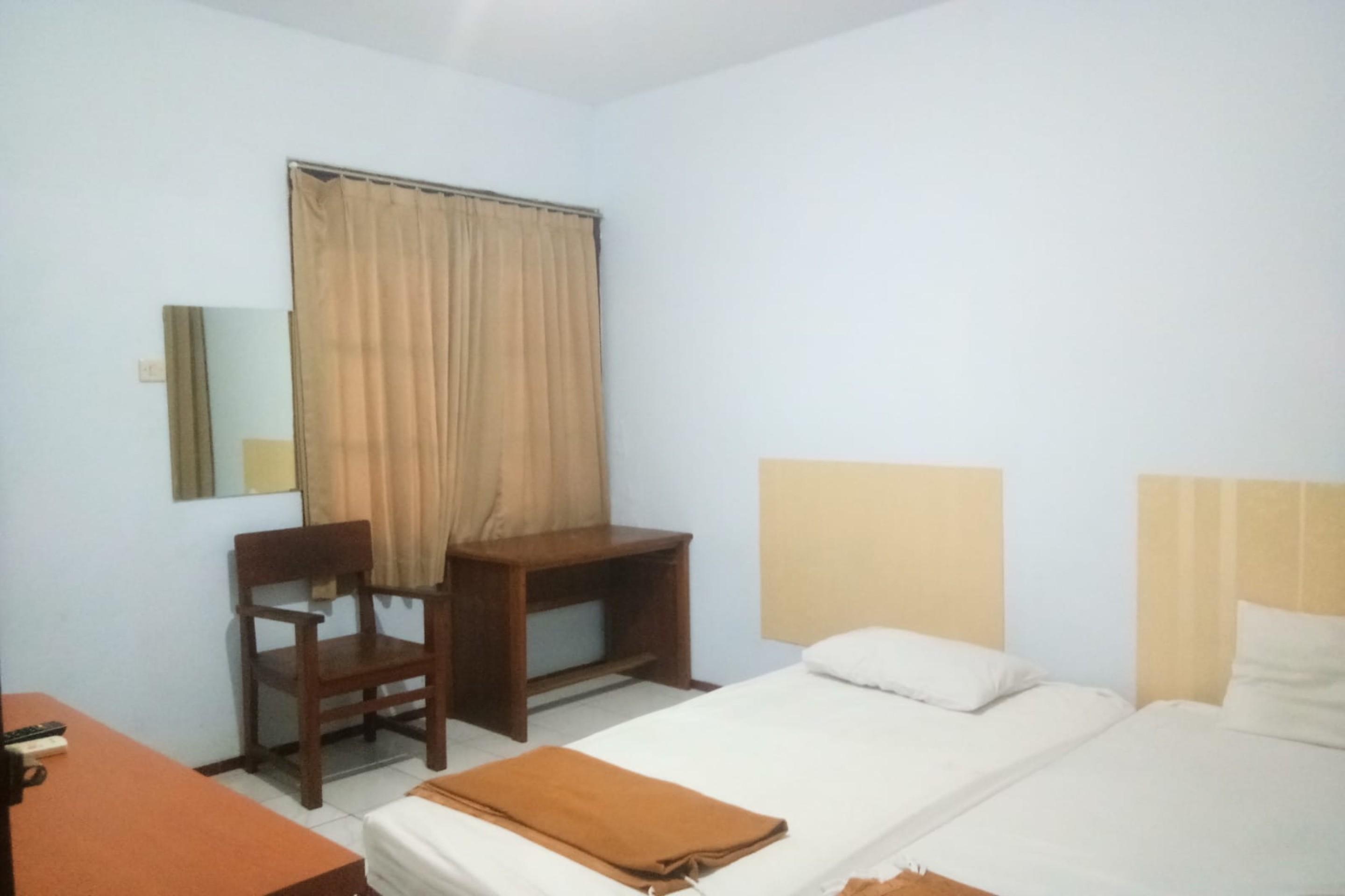 Oyo2240辛邦图朱公寓 Kudus 外观 照片